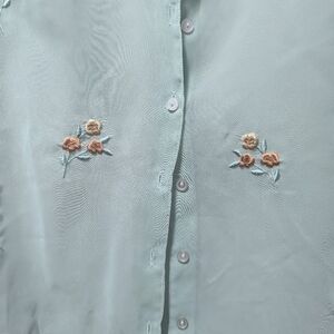 Vintage floral embroidered shirt